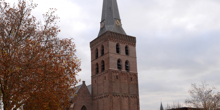 Oude Kerk met Toren
